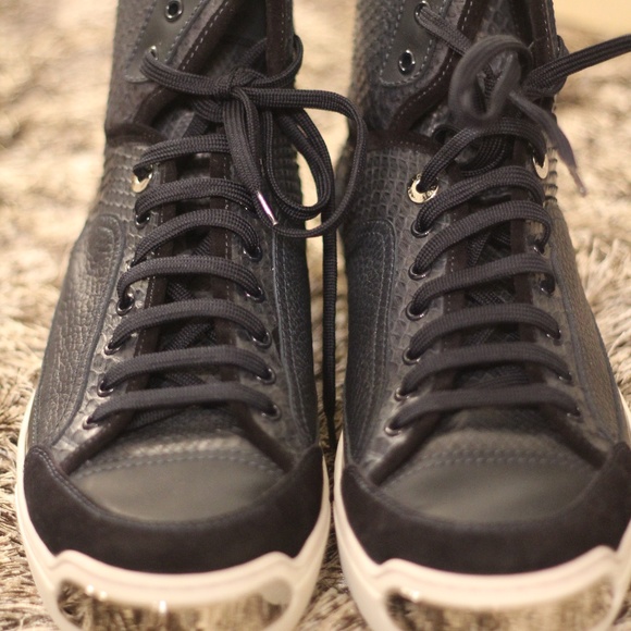 Louis Vuiton Python On the Road High top Sneaker - Picture 1 of 7